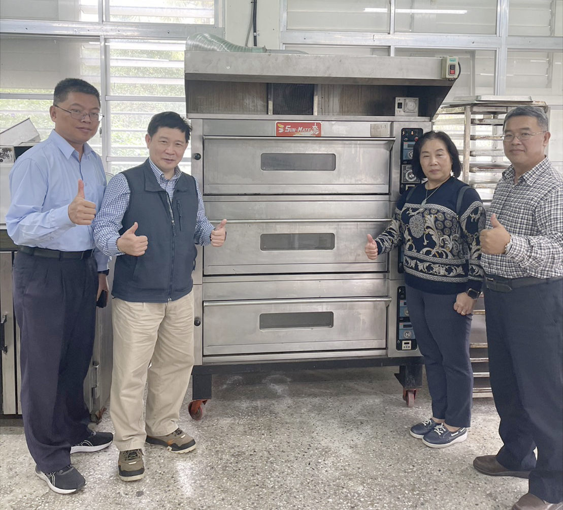 （左起）豐田國中校長洪文政，工業技術研究院陳炤彰副執行長，光泉文教基金會陳淑雲執行長，瑞源國中校長陳登財。(圖/光泉文教基金會提供)