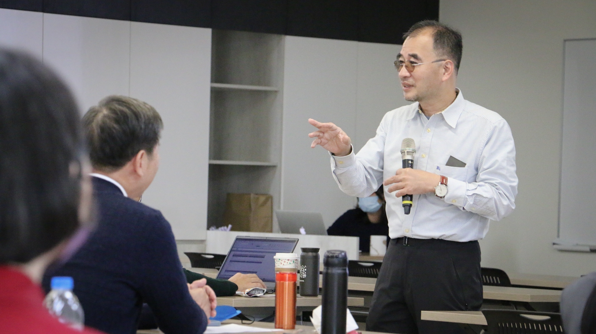 永續企業經營會總顧問詹志輝，是許多知名上市櫃企業老闆爭相交往的對象﹝照片為永續會提供﹞